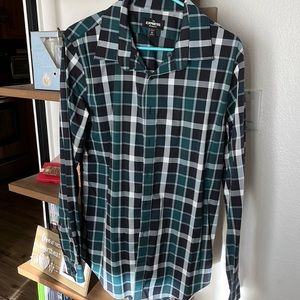 Express Performance button down